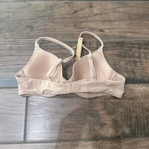 SKIMS Fits Everybody Bra